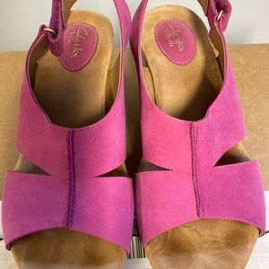 Clarks women’s wedge sandals